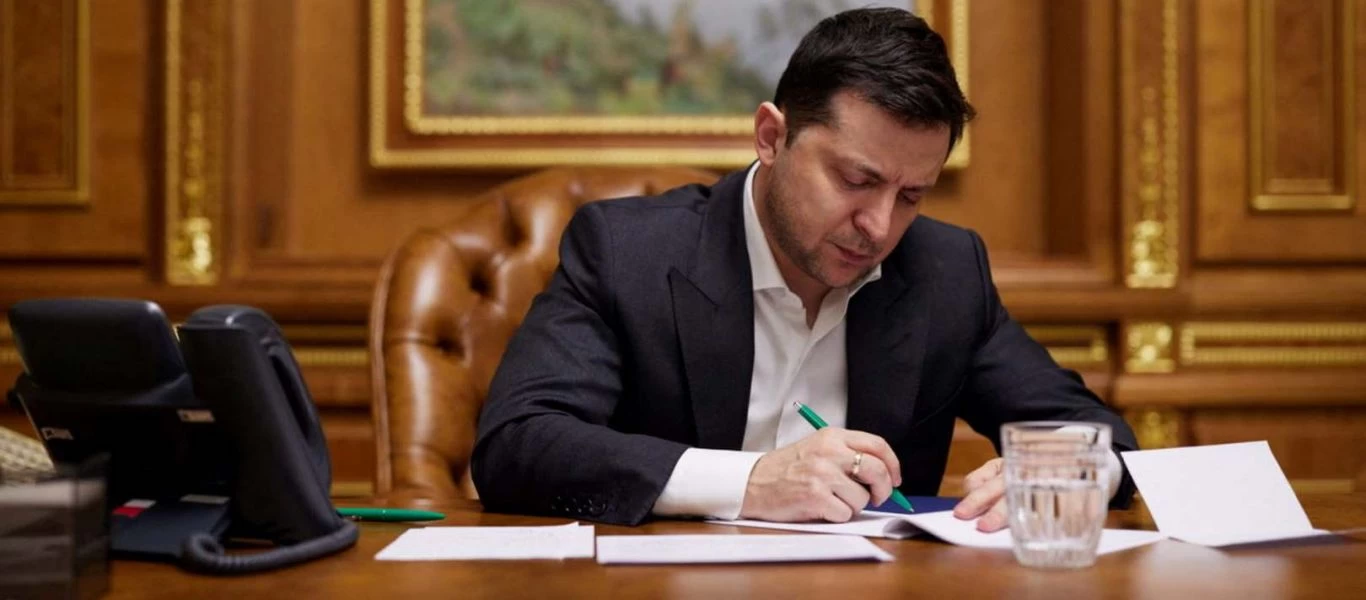 Με τον Α.Λουκασένκο επικοινώνησε ο Β.Ζελένσκι για τις τελευταίες εξελίξεις στην Ουκρανία